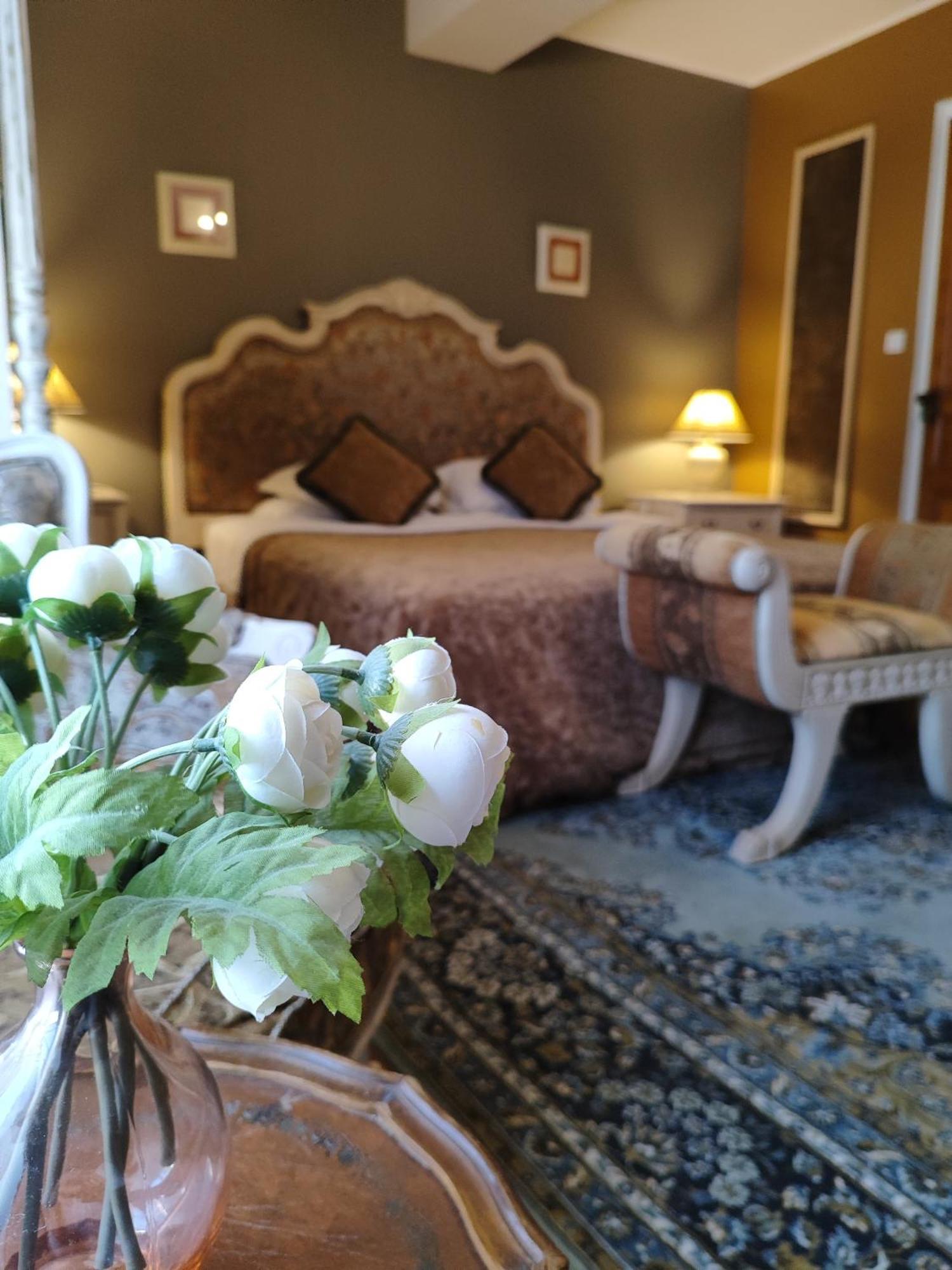 L'Entree Chambres D'Hotes Bar & Restaurant Кастийонес Экстерьер фото