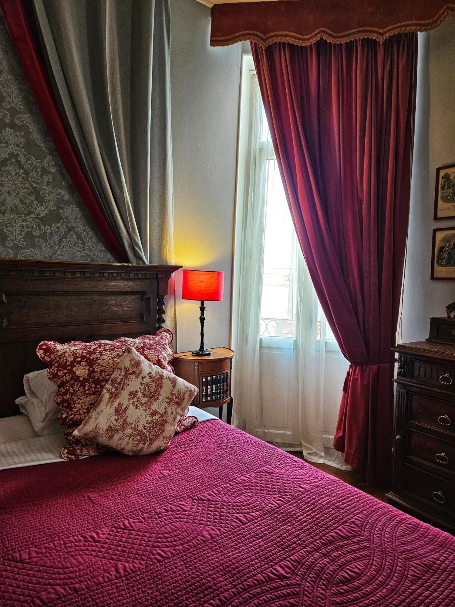 L'Entree Chambres D'Hotes Bar & Restaurant Кастийонес Экстерьер фото